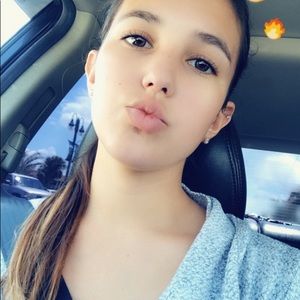 Meet your Posher, Ciera